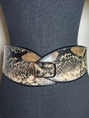 Express Women’s Vintage Faux Snakeskin Corset Waist Belt Silver Tone Buckle